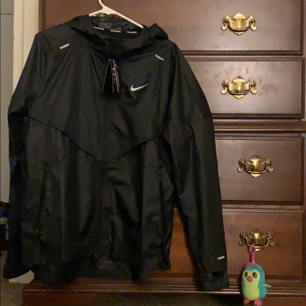 Wind/Rain proof Nike Shield